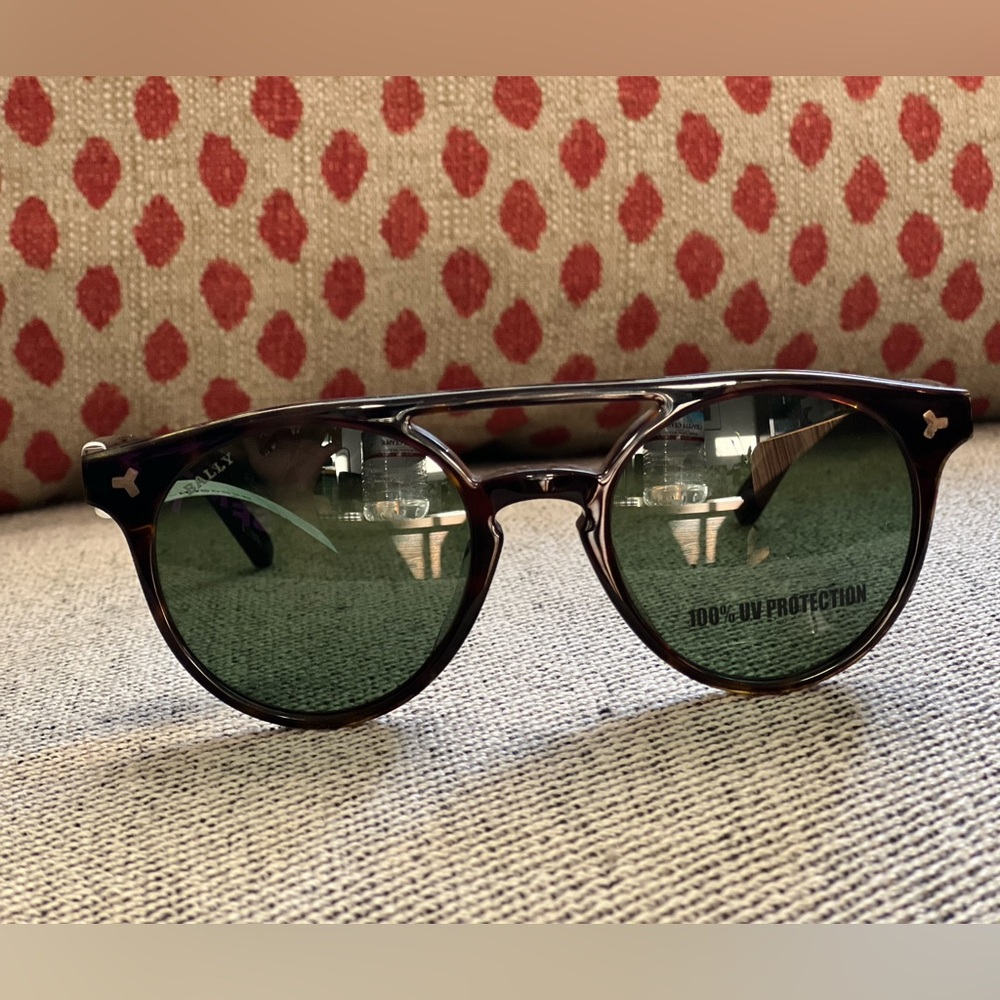 Bally Tortoise Sunglasses with Case NWT - Picture 2 of 6